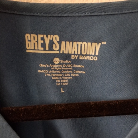 Like New! Grey's Anatomy Mock Wrap Scrub Top - Picture 4 of 7